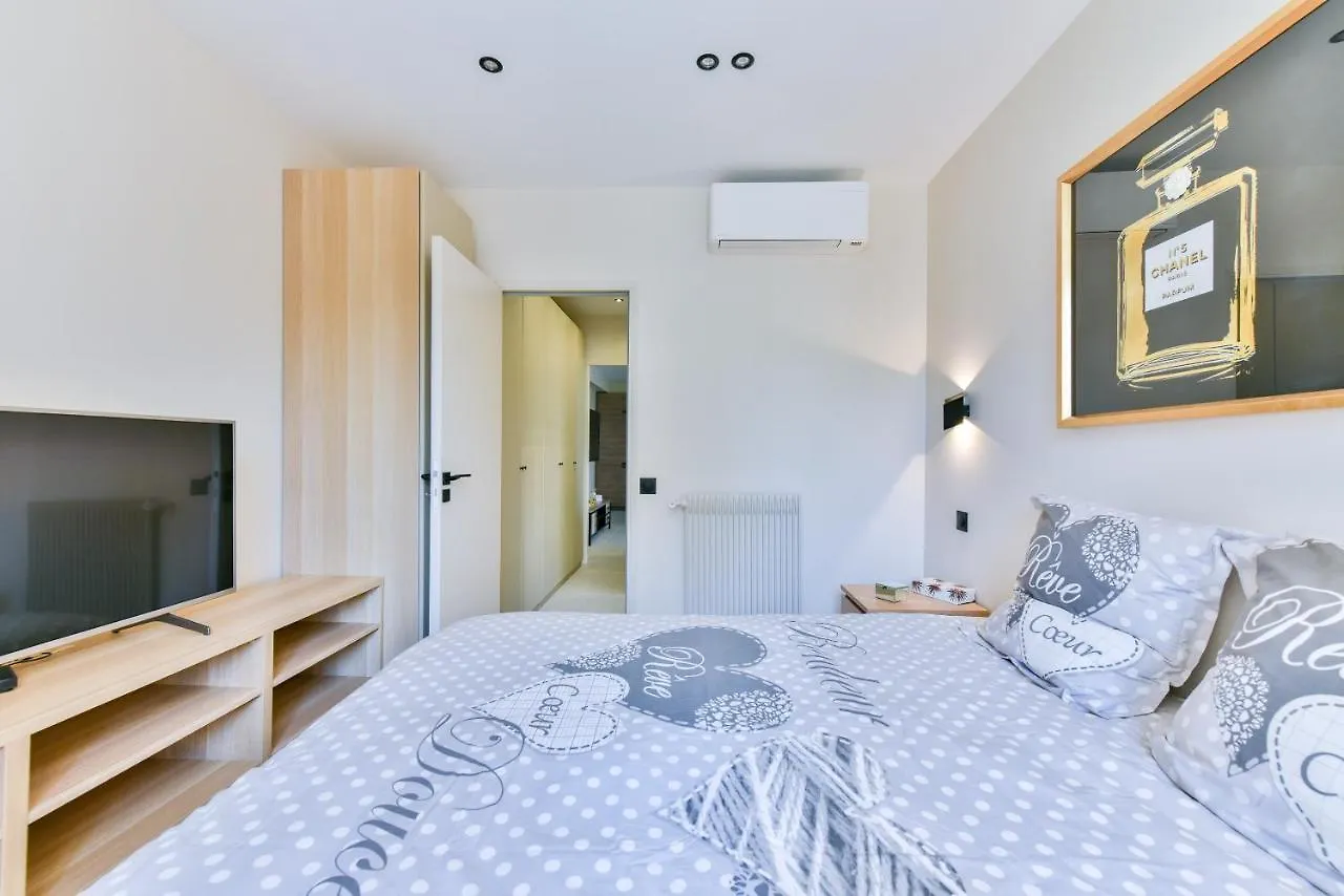 Cosy Flat With Parking - Basse Californie - Cannes 0*,  France
